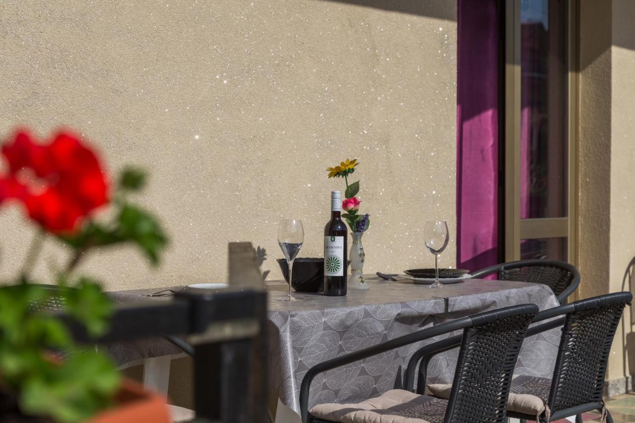 Apartment 50 Shades Of Grey Porec Luaran gambar