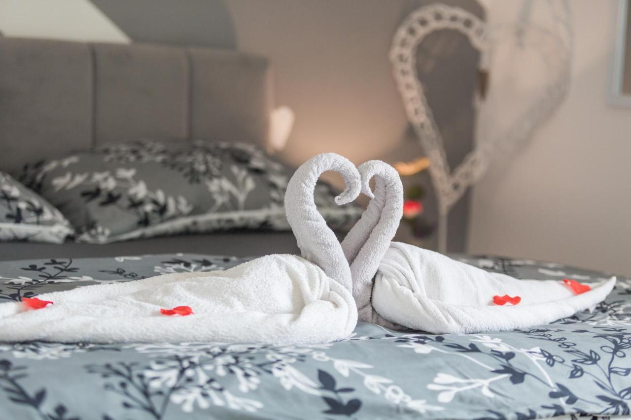 Apartment 50 Shades Of Grey Porec Luaran gambar