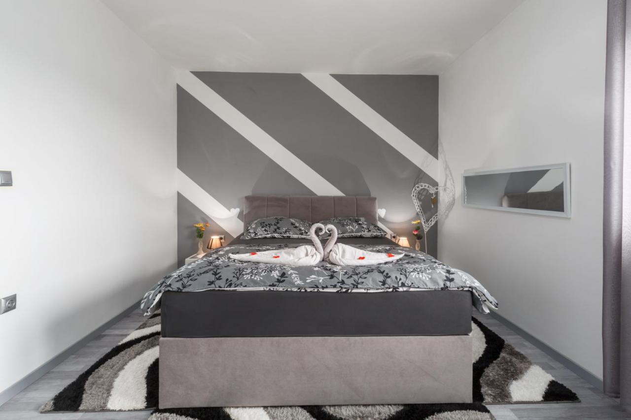 Apartment 50 Shades Of Grey Porec Luaran gambar